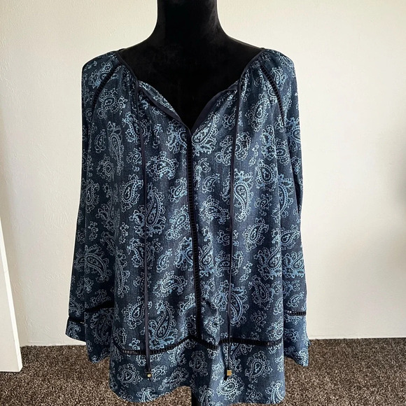 MICHAEL Michael Kors Tops - Michael Kors lightweight top